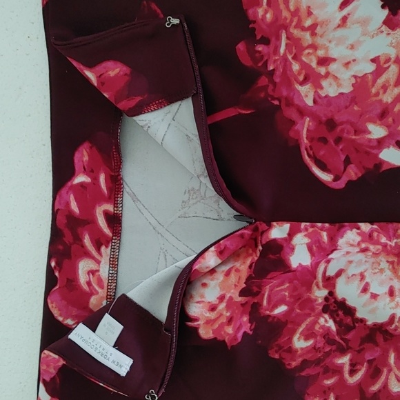 New York and Company Scuba Skirt Size 0 - Picture 3 of 8